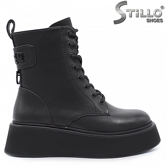 Кубинки от естествена кожа на равна платформа – 40551